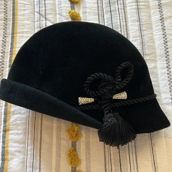Yves Saint Laurent | Accessories | Yves Saint Laurent  display picture 3